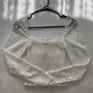 NWT Eyelet sleeve ruched square neck top